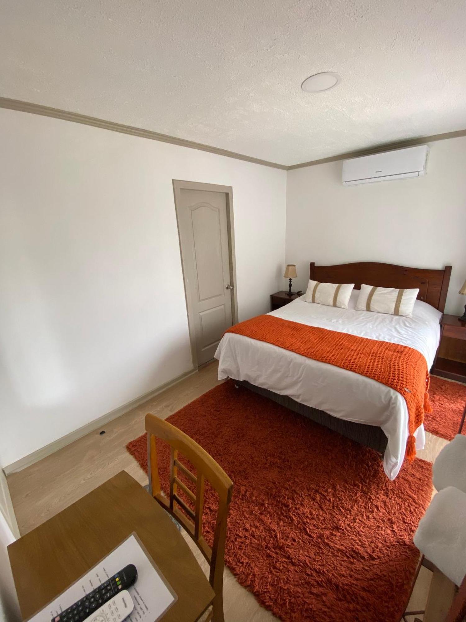 Casa Trocha Angosta Hotel *